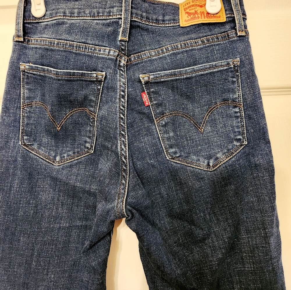Levis 311 Shaping Skinny 26 - Picture 8 of 9